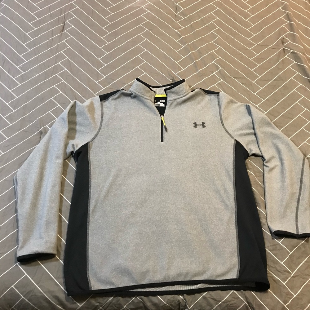 Men’s XL Under Armour pullover!